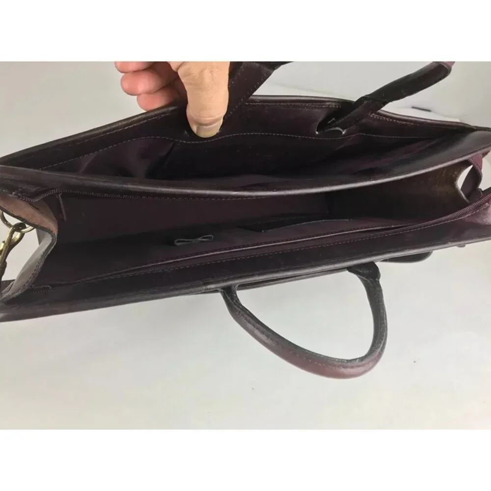 Dilana Briefcase Document‎ Case Unisex Brown Leather Detachable Strap Bag